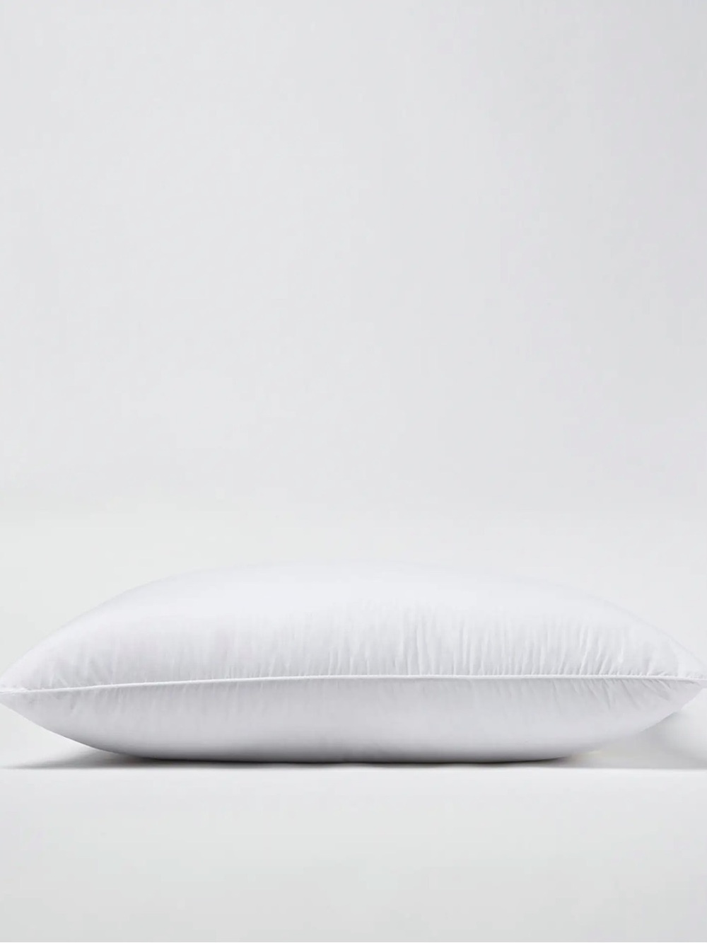 NWT Quince White Premium Down Duck Pillow firm standard 9931